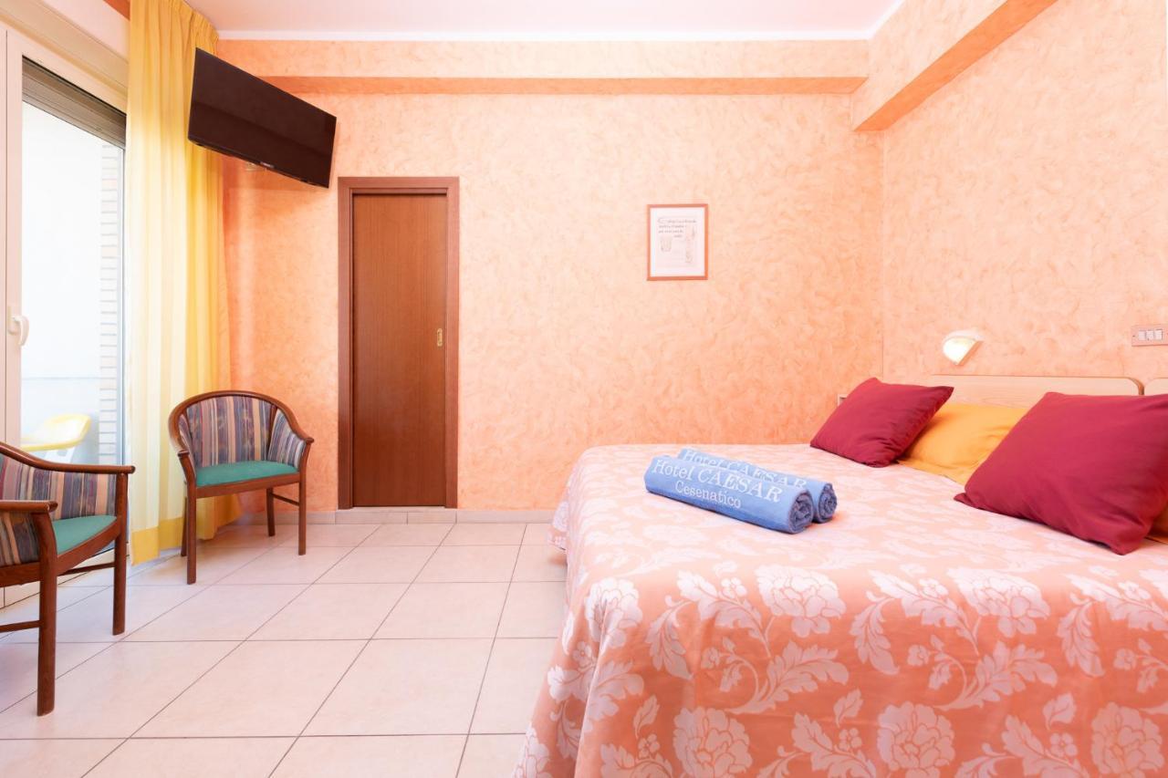 Hotel Caesar Cesenatico Esterno foto